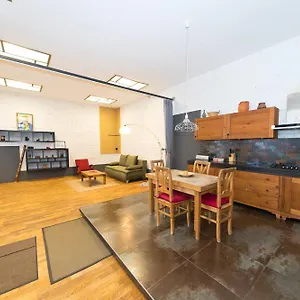  Appartamento Cozy Loft At Opera Ungheria